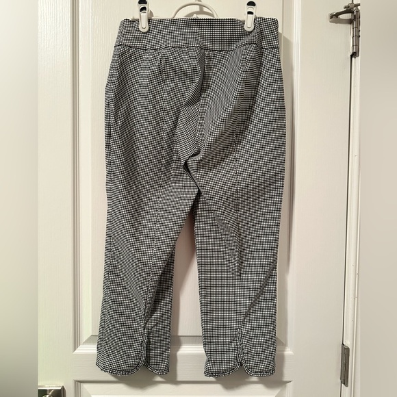 Van Heusen ladies pants 👖 - Picture 2 of 5